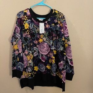 BNWT Lularoe Hannah Sweatshirt!